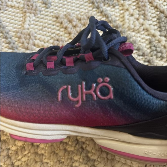 Very good condition women sneaker - Picture 2 of 3